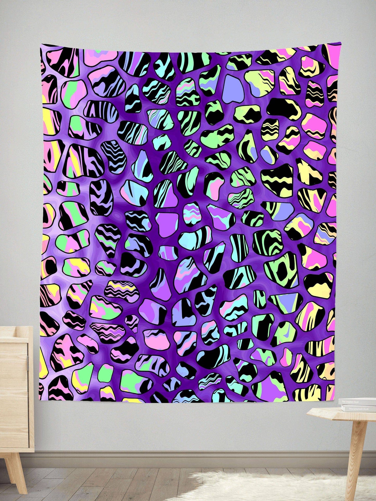 Giraffe Spots Tapestry, Sartoris Art, | iEDM