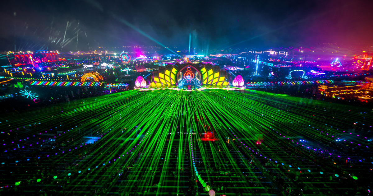 Edc Rave Set EDC Las Vegas 2025 Lineup Revealed: Mega Headliners & Epic B2B Sets | iEDM