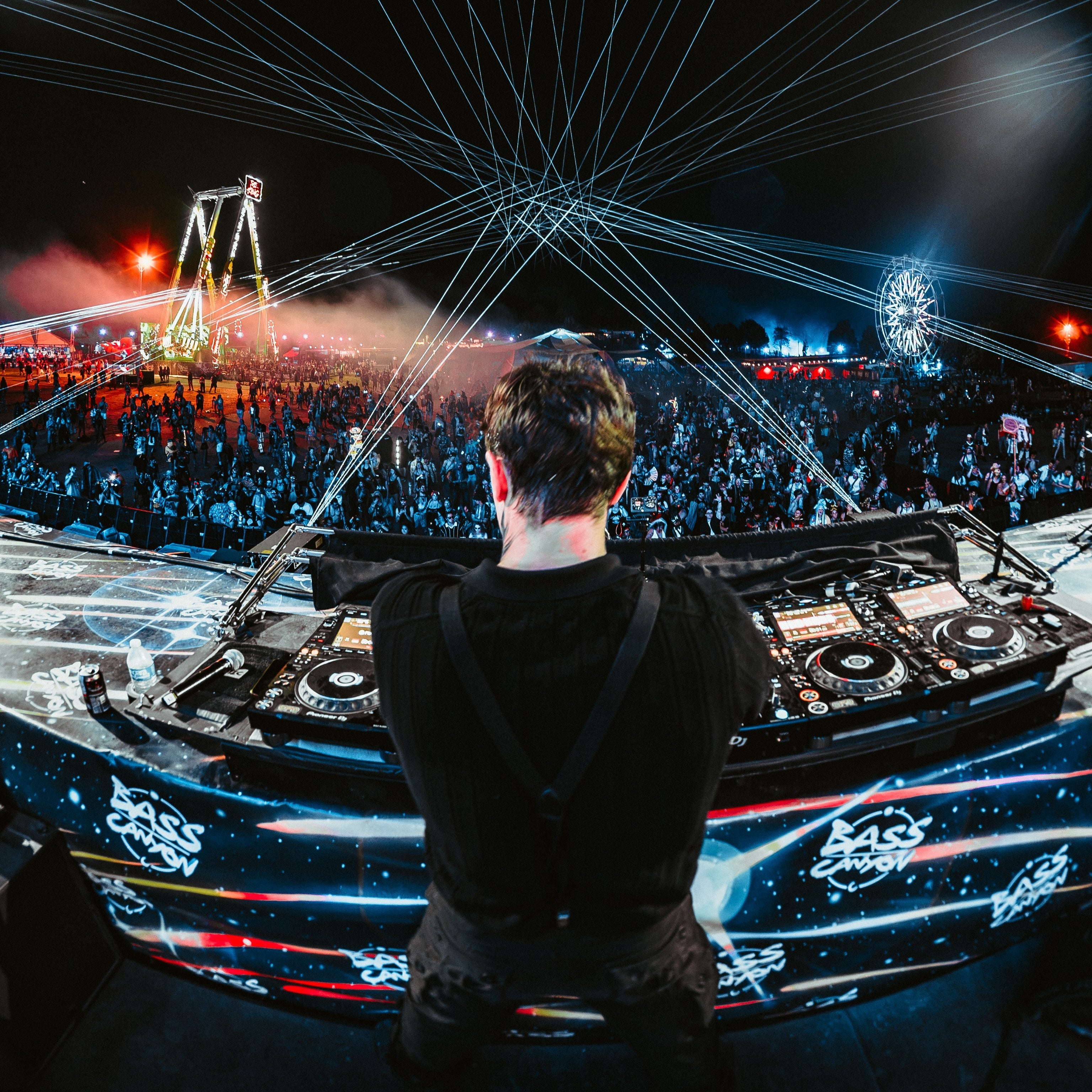 [LISTEN] Ghastly Bridges Bass House and Rap on 'Flip Dat'