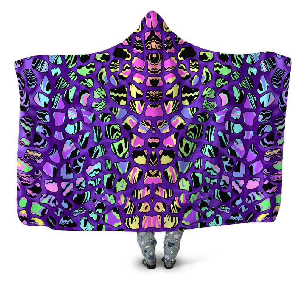 Giraffe Spots Hooded Blanket, Sartoris Art, | iEDM